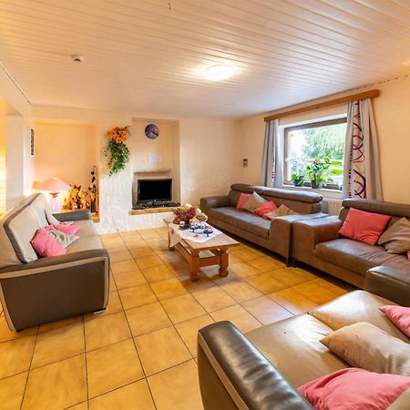 Wonderful Holiday Home In Montleban With Sauna Екстериор снимка