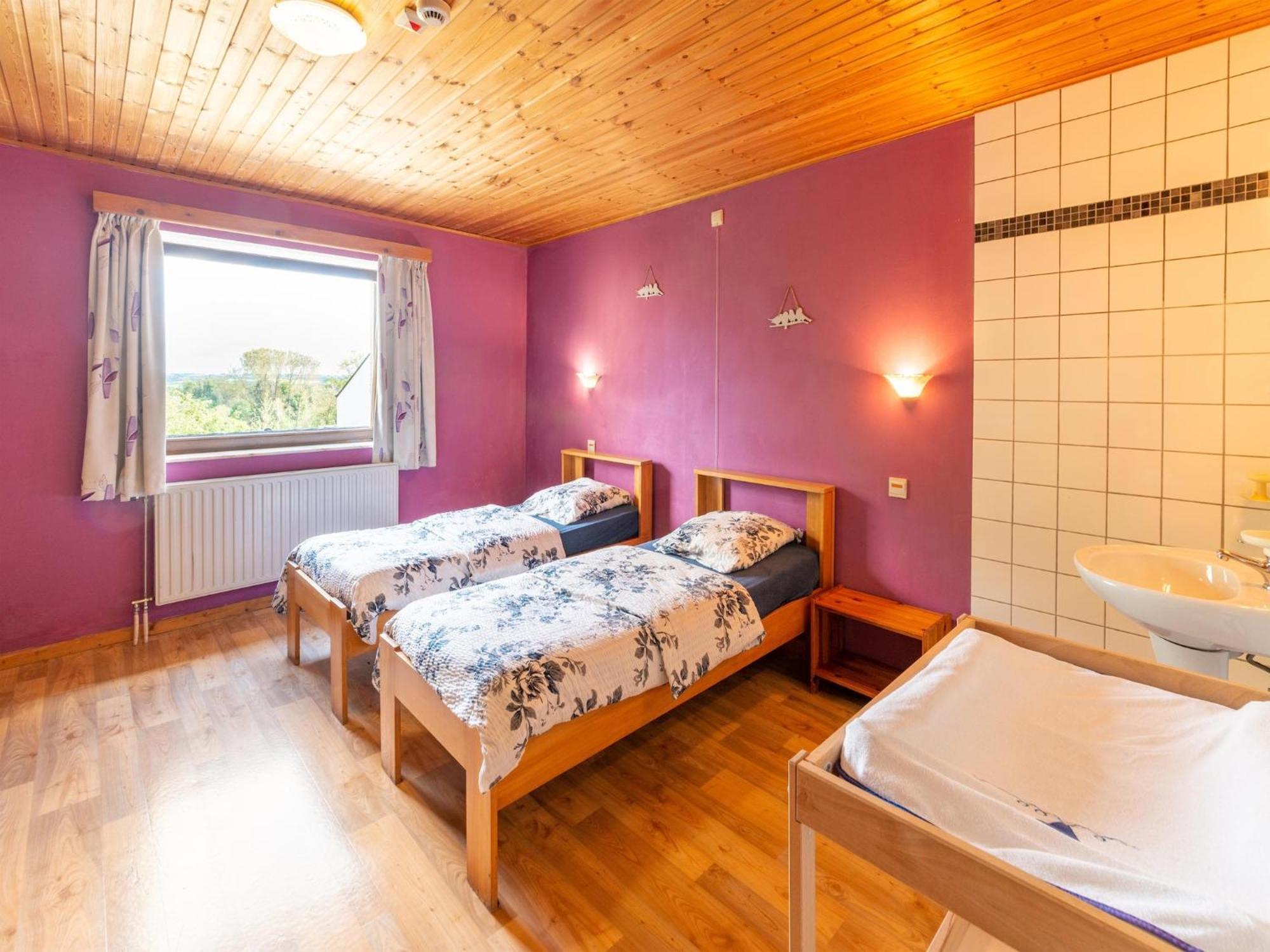Wonderful Holiday Home In Montleban With Sauna Екстериор снимка